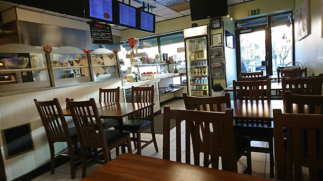 Opinii despre Stuvsta Pizzeria în Huddinge - Gastronomi och hotellverksamhet