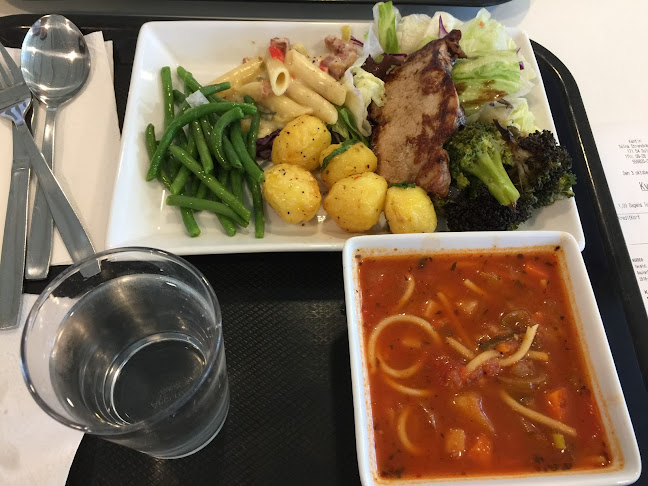 Comments and reviews of Solna Strands Kantin