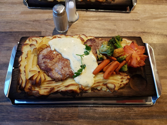 Opinii despre Hallstakrog în Hallstahammar - Gastronomi och hotellverksamhet