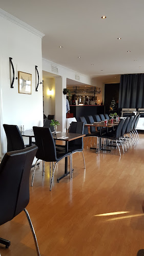 Lilla Elefanten Pizzeria Open Times