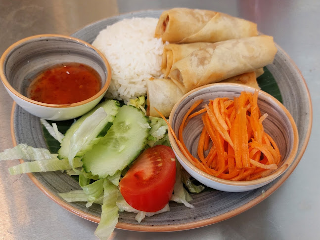 Yaya Mee Asian Fusion Food Open Times