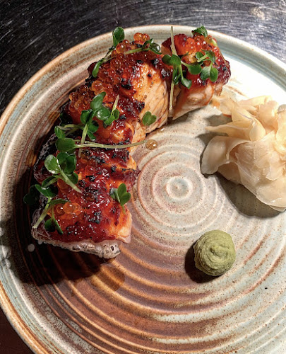 Izakaya Moshi - Gastronomi och hotellverksamhet