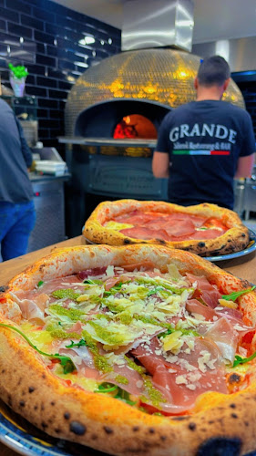 Grande Italiensk Restaurang & BAR Eslöv / VED PIZZA - Eslöv