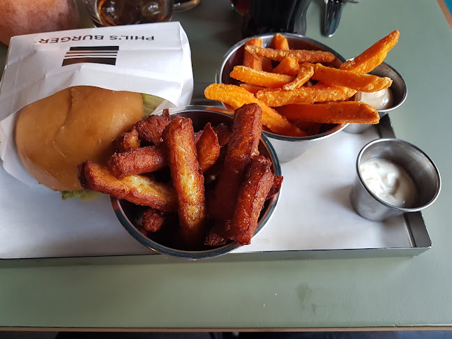 Phil's Burger Götgatan - Gastronomi och hotellverksamhet