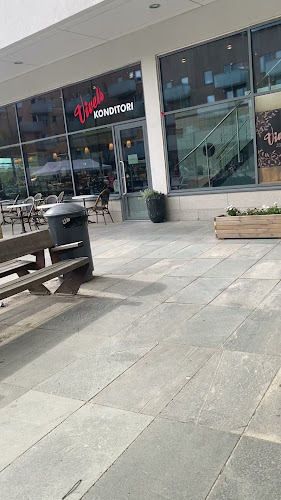 Opinii despre Vivels konditori în Älvsjö - Gastronomi och hotellverksamhet