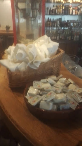 Twin City - Dinner & Drinks - Gastronomi och hotellverksamhet