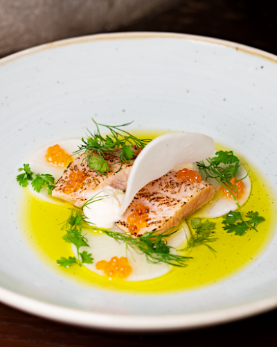 Le Bistro - Gastronomi och hotellverksamhet