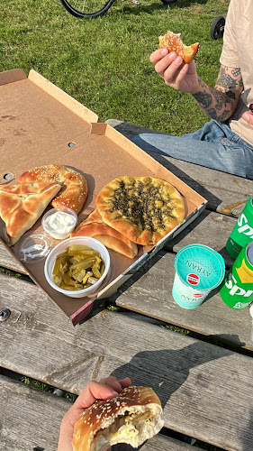 Chicken House Phone number