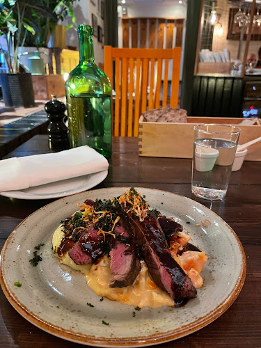 Opinii despre Restaurang Kryp In Södermalm în Stockholm - Gastronomi och hotellverksamhet