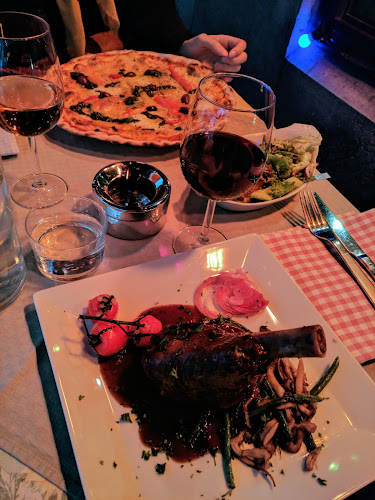 Cyrano - Gastronomi och hotellverksamhet