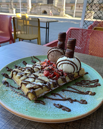 Opinii despre Rådhusvåfflan - Våfflor•Churros•Glass în Norrköping - Gastronomi och hotellverksamhet