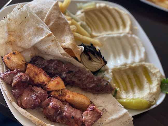 Comments and reviews of Libanon House