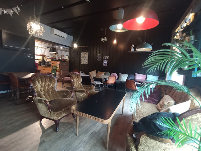 Opinii despre Kassett kaffe kök & bar în Varberg - Gastronomi och hotellverksamhet