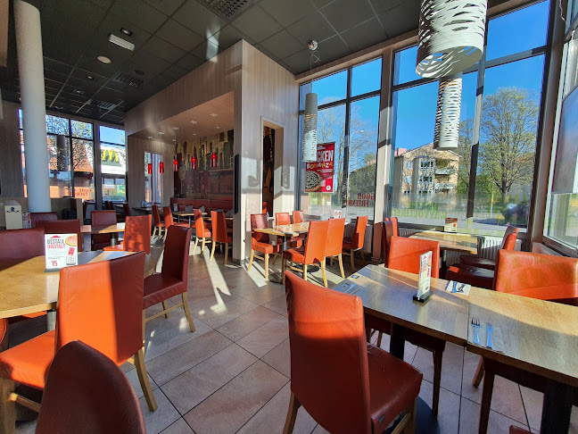 Pizza Hut Karlstad Phone number