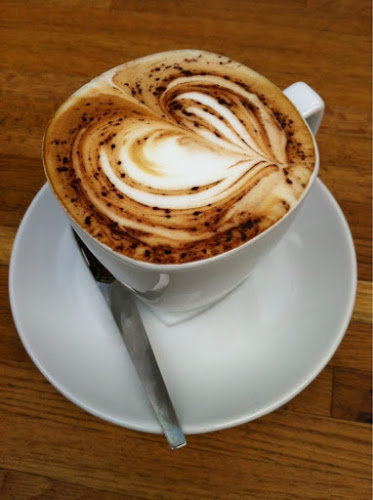 D'abramo - Gastronomi och hotellverksamhet