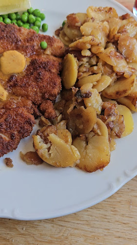 Benidorm Pizzeria & Restaurang - Gastronomi och hotellverksamhet