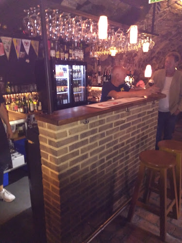 FF:s Bar Och Ett Litet Kök Open Times