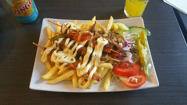 Robertos Pizzeria & Gatukök - Bromölla