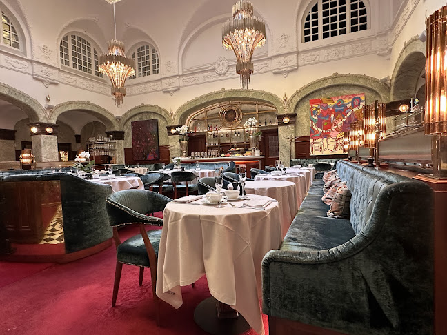 Bonnie's - Gastronomi och hotellverksamhet