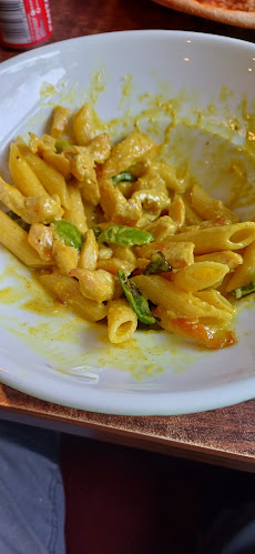 Loran's Restaurang & Pizzeria - Gastronomi och hotellverksamhet