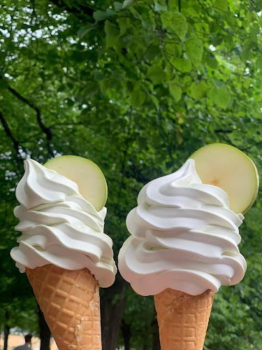 Opinii despre Halvars glass în Norrköping - Gastronomi och hotellverksamhet