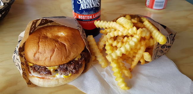 Comentarii opinii despre Bastard Burgers