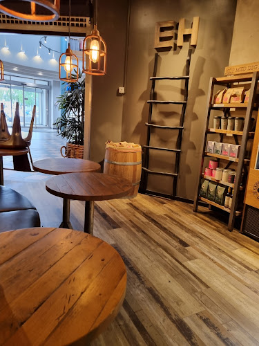 Comentarii opinii despre CAFFE AMADEUS