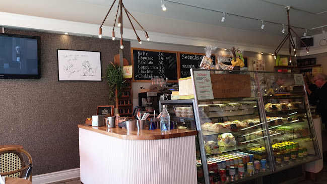 Comentarii opinii despre Redbergsgårdens Konditori AB