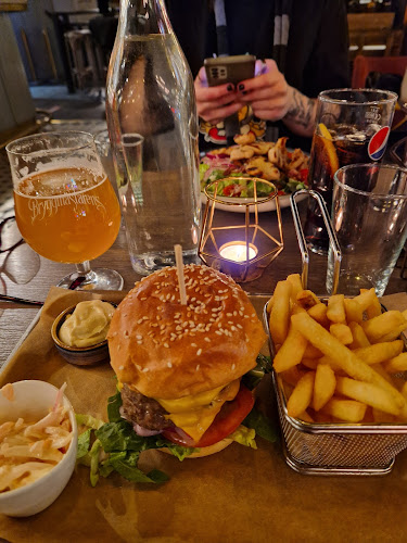 Opinii despre Harrys în Uppsala - Gastronomi och hotellverksamhet