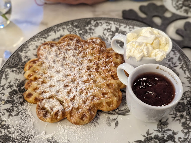 Arturs Kafé - Gastronomi och hotellverksamhet