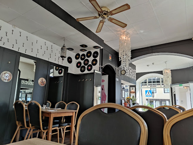 Pizzeria Regement - Gastronomi och hotellverksamhet