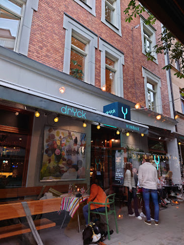 Dryck Vinbar - Gastronomi och hotellverksamhet