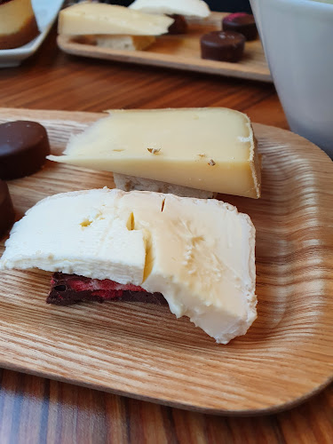 Jolla Chokladmakarna - Gastronomi och hotellverksamhet