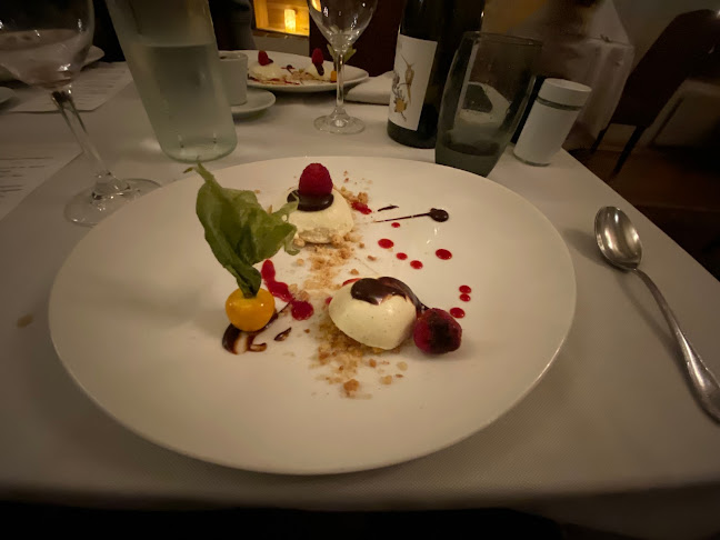 Quattro Stagioni - Gastronomi och hotellverksamhet