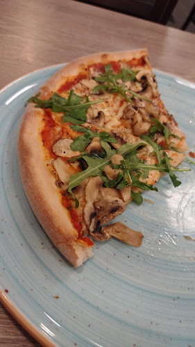 Sannegårdens Pizzeria Partille - Gastronomi och hotellverksamhet