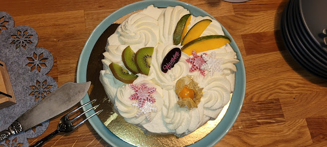 Opinii despre Nya Hansens Konditori în Öjebyn - Gastronomi och hotellverksamhet