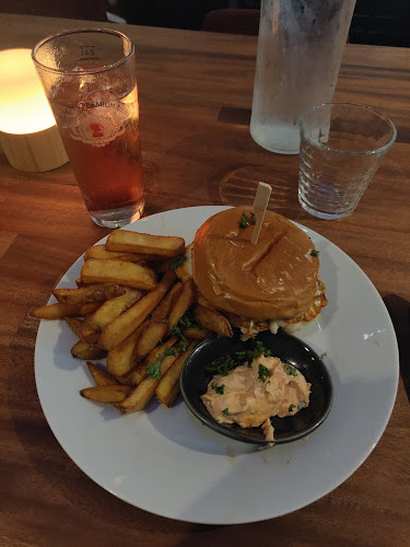 CALMA Tapasbar - Gastronomi och hotellverksamhet