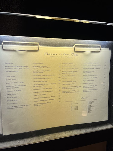 La Roche - Gastronomi och hotellverksamhet