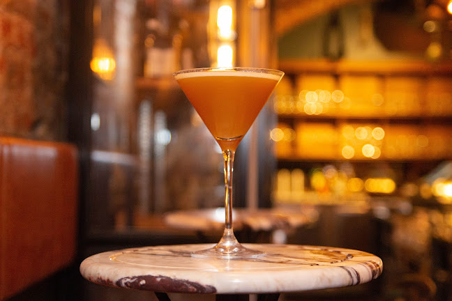 Reviews of Le Rouge - Fransk restaurang in Stockholm - Gastronomi och hotellverksamhet