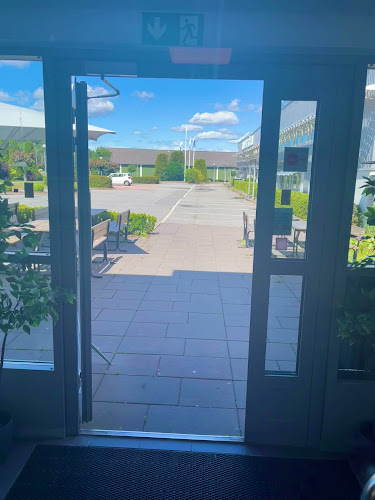 Opinii despre Eda's Pizzeria în Göteborg - Gastronomi och hotellverksamhet