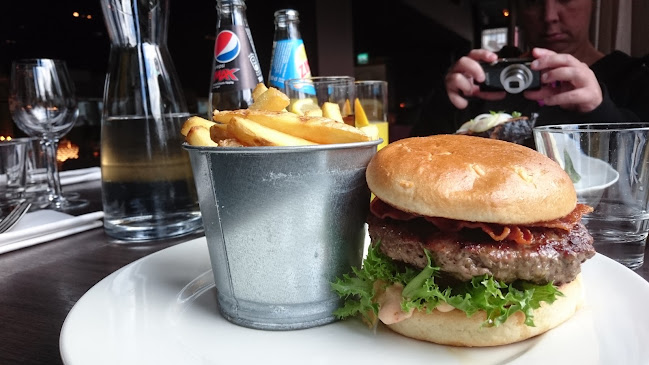 Opinii despre Q.bar Sundsvall în Sundsvall - Gastronomi och hotellverksamhet