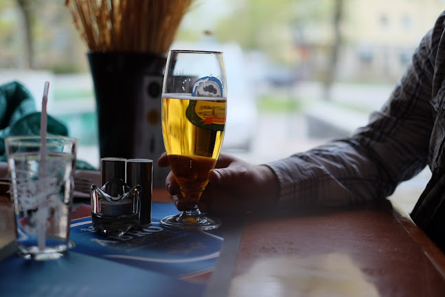 Årsta Pizzeria Restaurang Krog - Gastronomi och hotellverksamhet