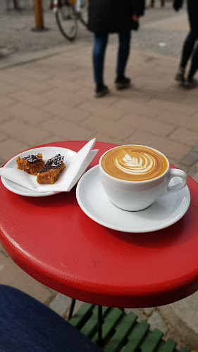 Comments and reviews of Bönan & Mustaschen