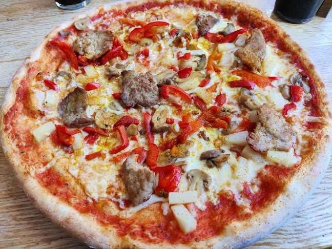 Benidorm Pizzeria & Restaurang - Gastronomi och hotellverksamhet