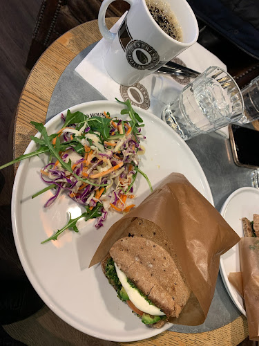 Espresso House Motala - Gastronomi och hotellverksamhet