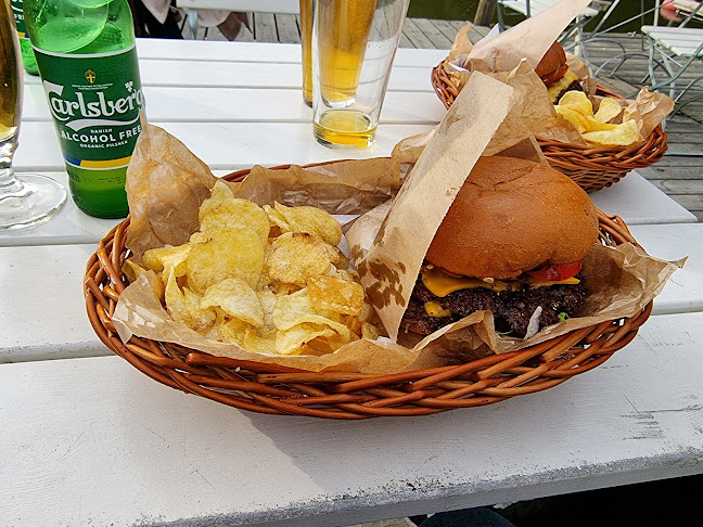 Ulleredsbro 1, 531 98 Lidköping