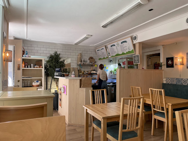 Mummus / Hummus & more Phone number