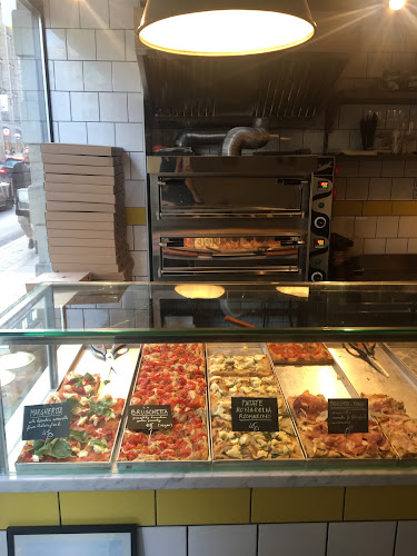 The Italian Cousins - Gastronomi och hotellverksamhet