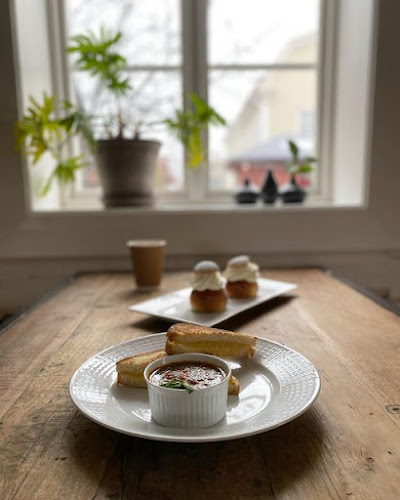 Isboden - Gastronomi och hotellverksamhet