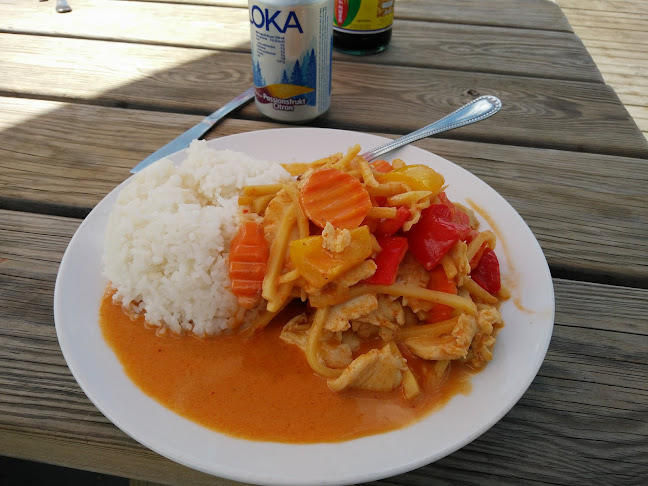 Reviews of Happy Wok Thai Takeway ValldaTrekant in Vallda - Gastronomi och hotellverksamhet